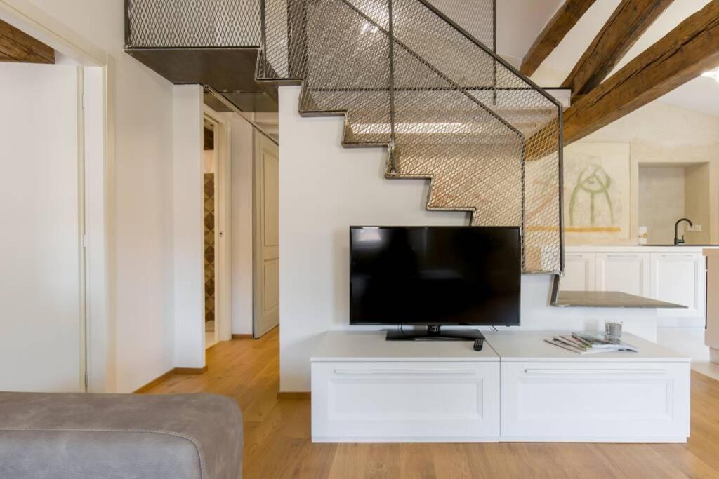 Luxury Design Apt With Amazing View Appartement Verona Buitenkant foto