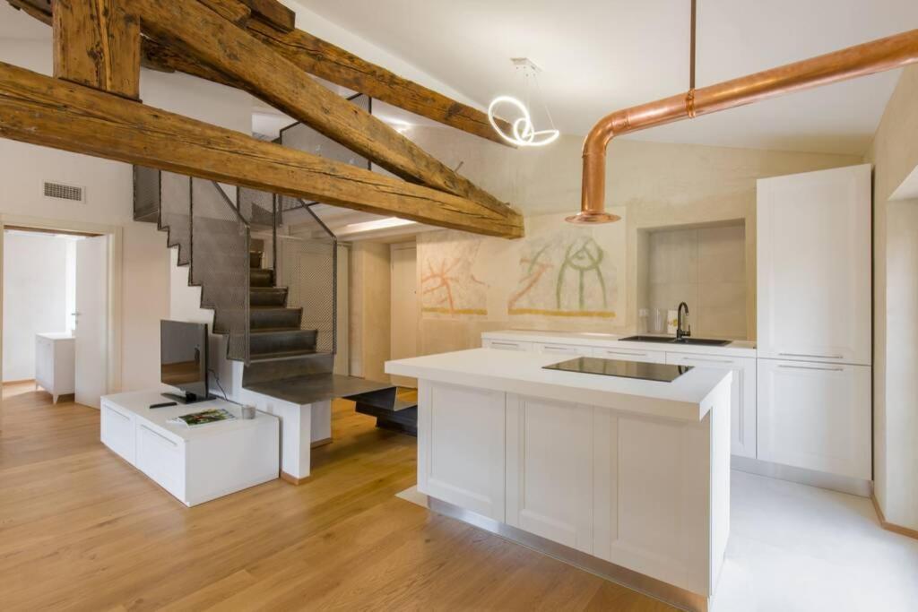 Luxury Design Apt With Amazing View Appartement Verona Buitenkant foto